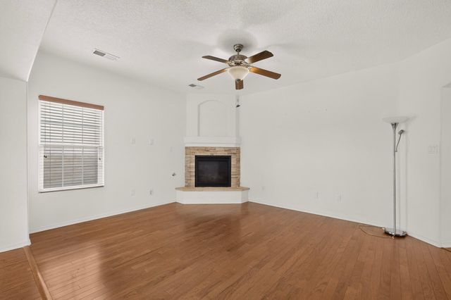 1919 Cam Fella Street SE, Albuquerque, NM 87123