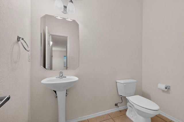 1919 Cam Fella Street SE, Albuquerque, NM 87123