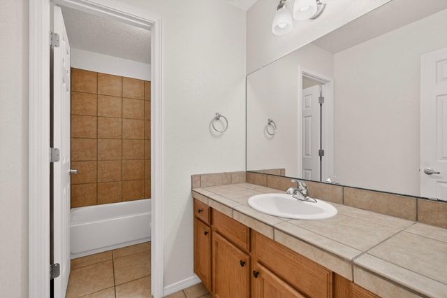 1919 Cam Fella Street SE, Albuquerque, NM 87123