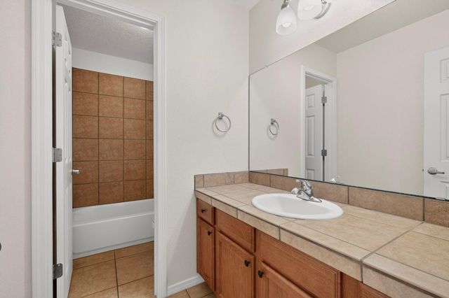 1919 Cam Fella Street SE, Albuquerque, NM 87123