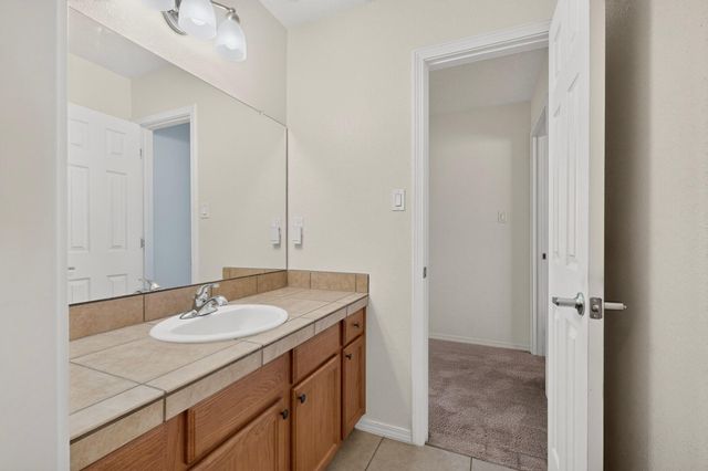 1919 Cam Fella Street SE, Albuquerque, NM 87123