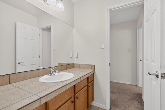 1919 Cam Fella Street SE, Albuquerque, NM 87123