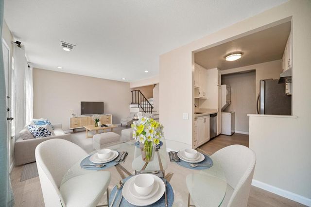 2697 Lone Bluff Way, San Jose, CA 95111