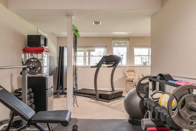 7070 Jamaica Lane, Portage, MI 49002