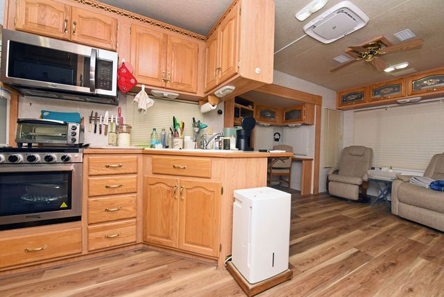 1091 Creekside Drive, Hiawassee, GA 30546