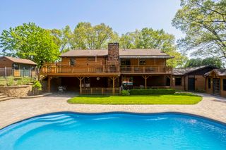 198 Mountain View Dr., Holyoke, MA 01040