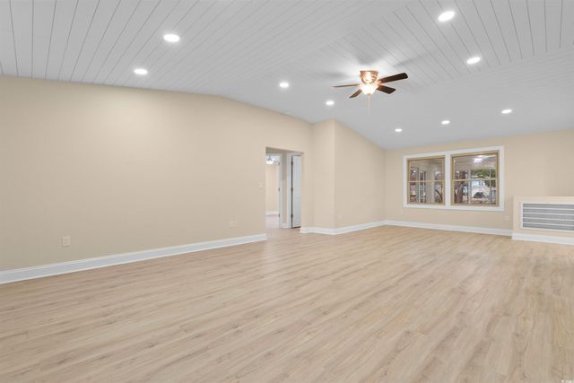 409 14th Ave. S, North Myrtle Beach, SC 29582