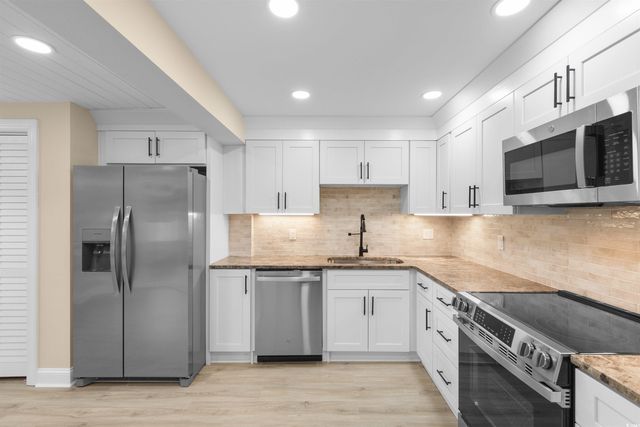 409 14th Ave. S, North Myrtle Beach, SC 29582