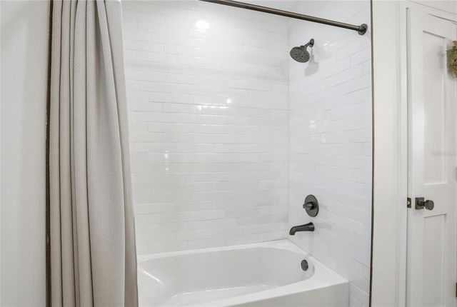 1012 FARMSTEAD STREET, Eustis, FL 32736