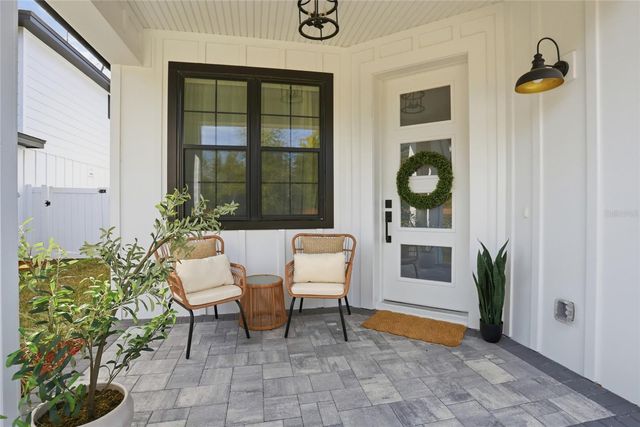 1012 FARMSTEAD STREET, Eustis, FL 32736