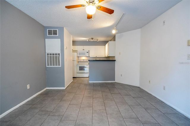 5136 PARK CENTRAL DRIVE 212, Orlando, FL 32839