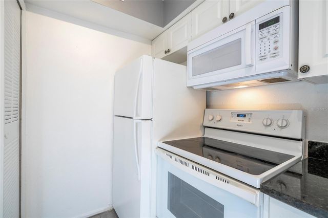 5136 PARK CENTRAL DRIVE 212, Orlando, FL 32839