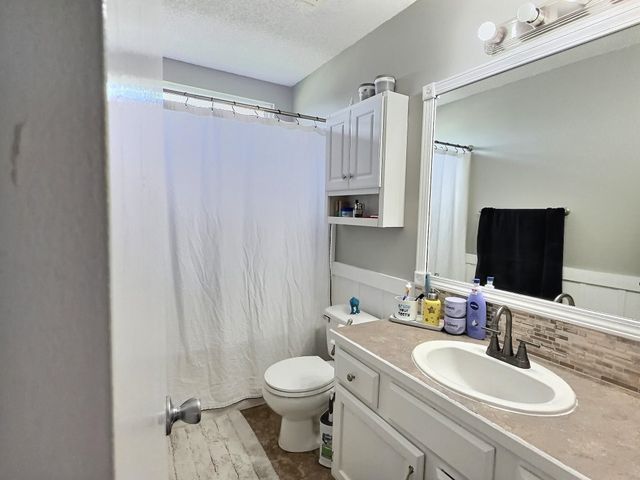 710 S Westview, Andover, KS 67002