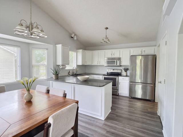 710 S Westview, Andover, KS 67002