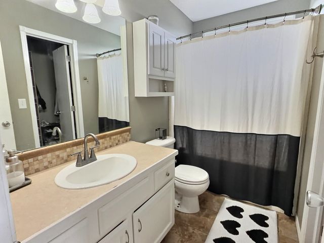 710 S Westview, Andover, KS 67002