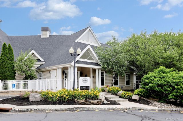 27 Underhill Drive, Pomona, NY 10970