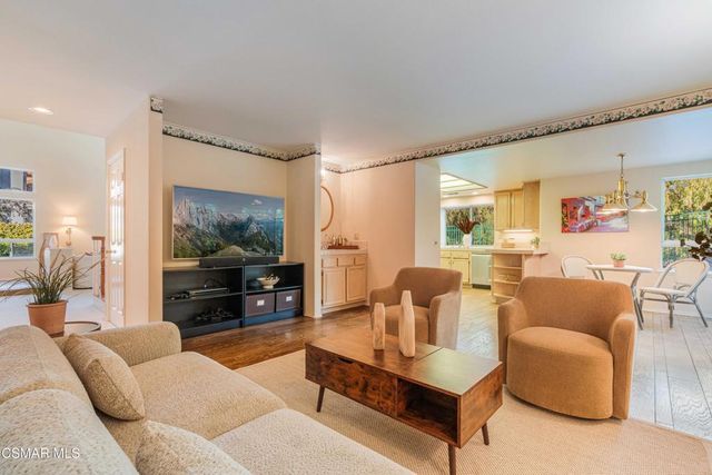 368 Pellburne Court, Simi Valley, CA 93065