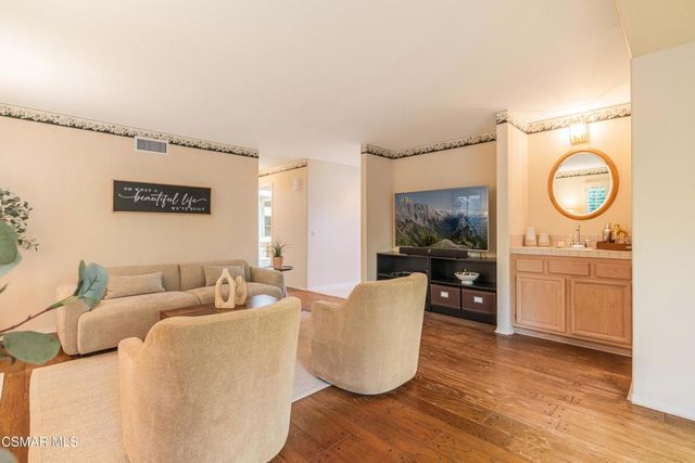 368 Pellburne Court, Simi Valley, CA 93065