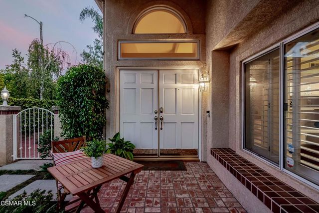 368 Pellburne Court, Simi Valley, CA 93065