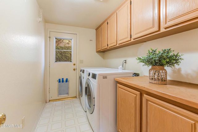 368 Pellburne Court, Simi Valley, CA 93065