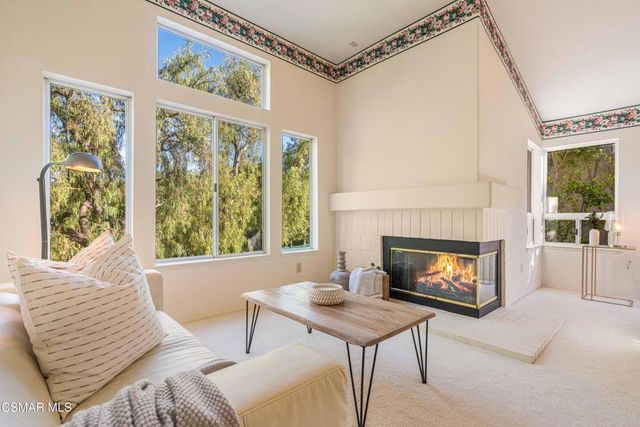 368 Pellburne Court, Simi Valley, CA 93065