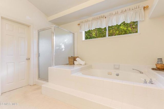 368 Pellburne Court, Simi Valley, CA 93065