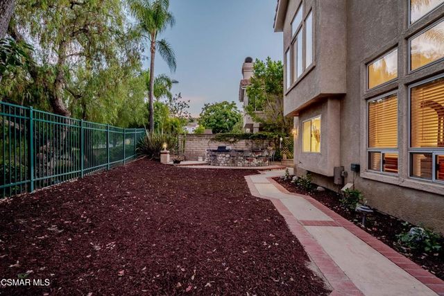 368 Pellburne Court, Simi Valley, CA 93065