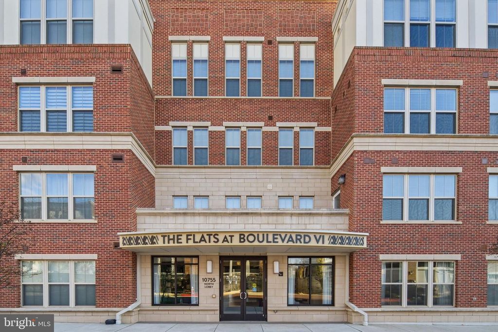 Image 2 of property listing at 10755 FAIRGROUNDS DR #102, Fairfax, VA 22030