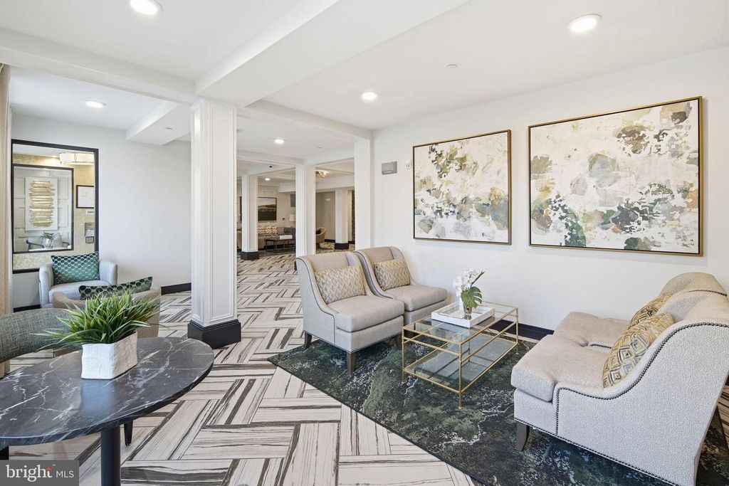 Image 13 of property listing at 10755 FAIRGROUNDS DR #102, Fairfax, VA 22030