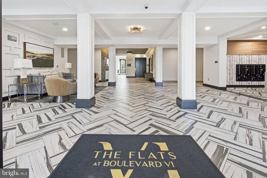 Image 9 of property listing at 10755 FAIRGROUNDS DR #102, Fairfax, VA 22030