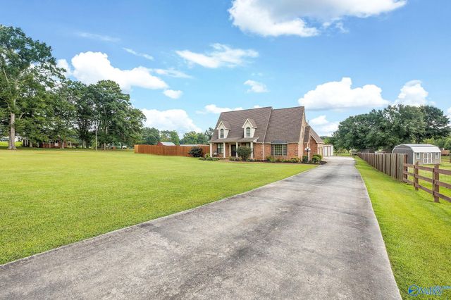 4106 S Chapel Hill Road SW, Decatur, AL 35603