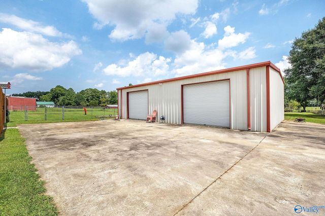 4106 S Chapel Hill Road SW, Decatur, AL 35603