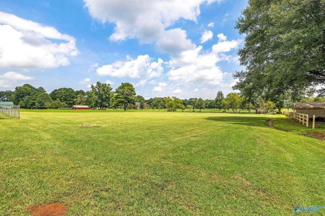4106 S Chapel Hill Road SW, Decatur, AL 35603