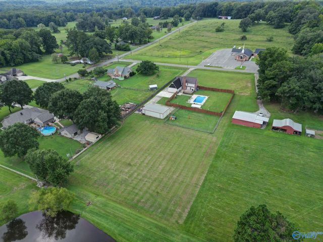 4106 S Chapel Hill Road SW, Decatur, AL 35603
