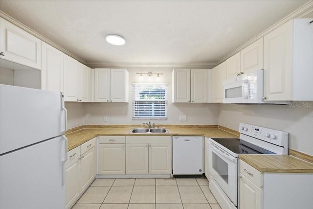 3308 3RD AVENUE W, Bradenton, FL 34205