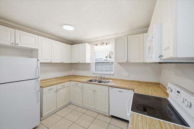 3308 3RD AVENUE W, Bradenton, FL 34205