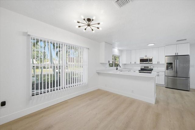 3308 3RD AVENUE W, Bradenton, FL 34205
