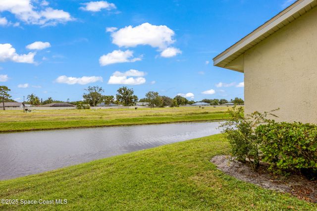 1311 Island Green Drive NE B2-12, Palm Bay, FL 32905