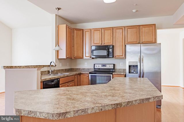 122 SUNLIGHT CT, Frederick, MD 21702