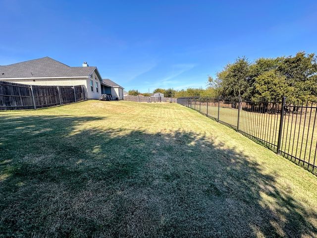 1535 Bent Creek Drive, Cleburne, TX 76033