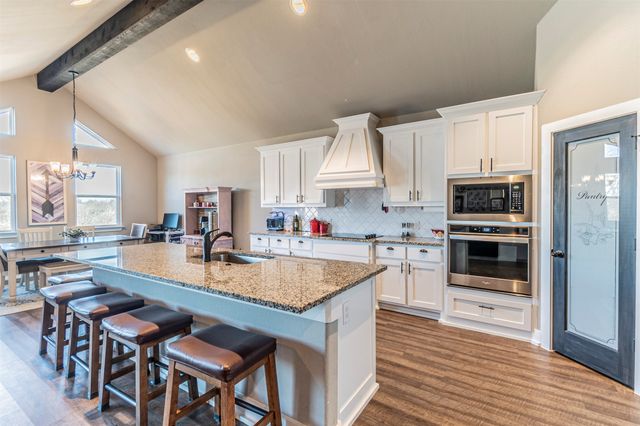 1535 Bent Creek Drive, Cleburne, TX 76033