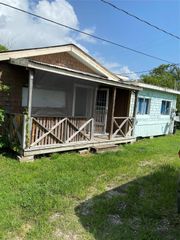 114 2nd Street, San Leon, TX 77539