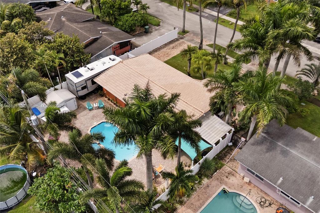 2248 SW 34th Way, Fort Lauderdale, FL 33312