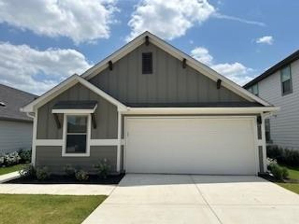 222 Spirit ST, Elgin, TX 78621