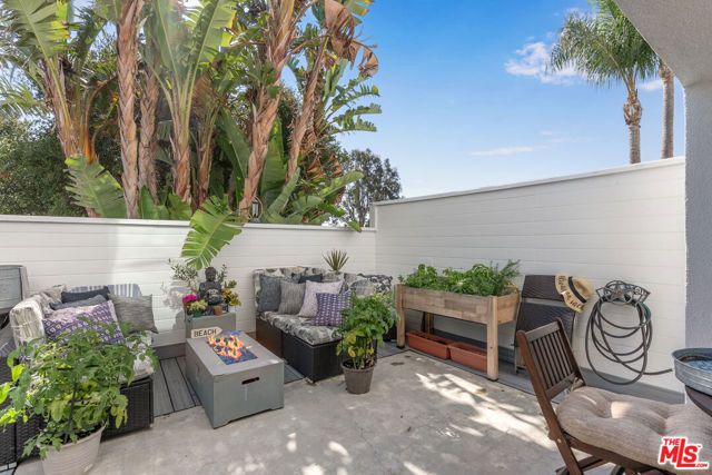 28711 Pacific Coast Highway 22, Malibu, CA 90265