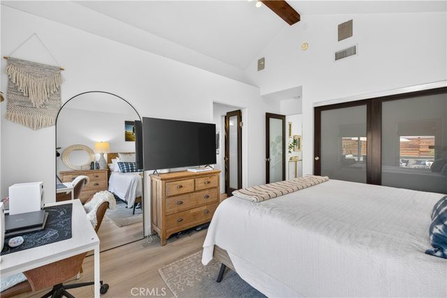 330 Ultimo Avenue, Long Beach, CA 90814