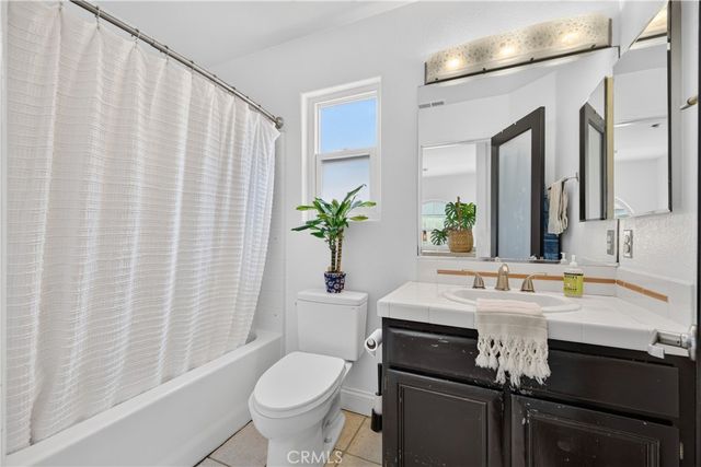 330 Ultimo Avenue, Long Beach, CA 90814