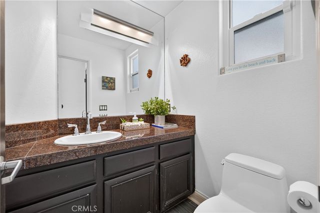 330 Ultimo Avenue, Long Beach, CA 90814