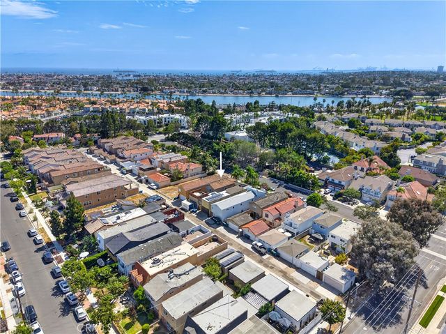330 Ultimo Avenue, Long Beach, CA 90814
