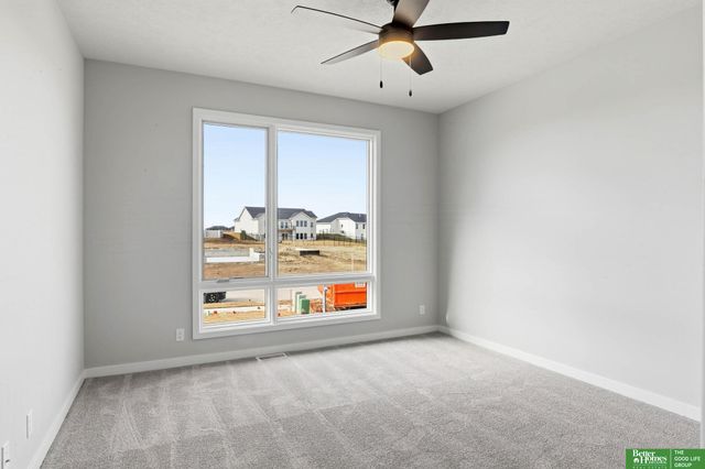 5709 N 195th Street, Elkhorn, NE 68022
